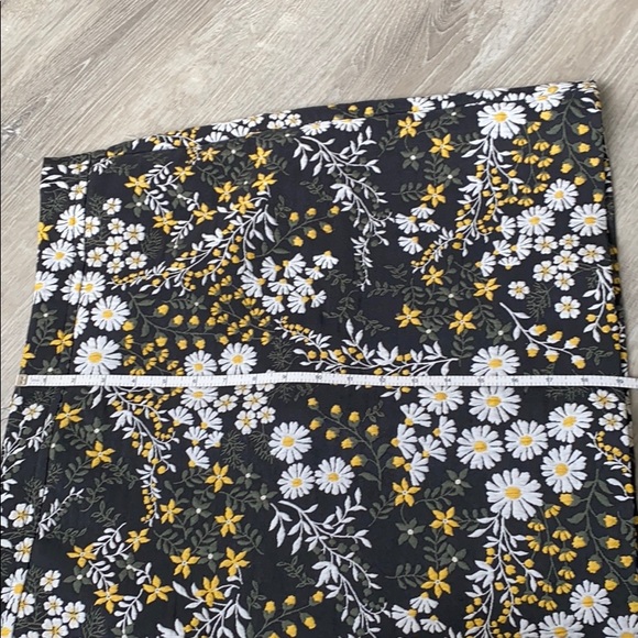 Loft Outlet Floral Mini Skirt Size 16 - Picture 4 of 6